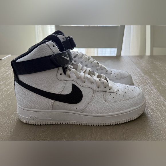 Nike Air Force 1 High - Picture 5 of 5